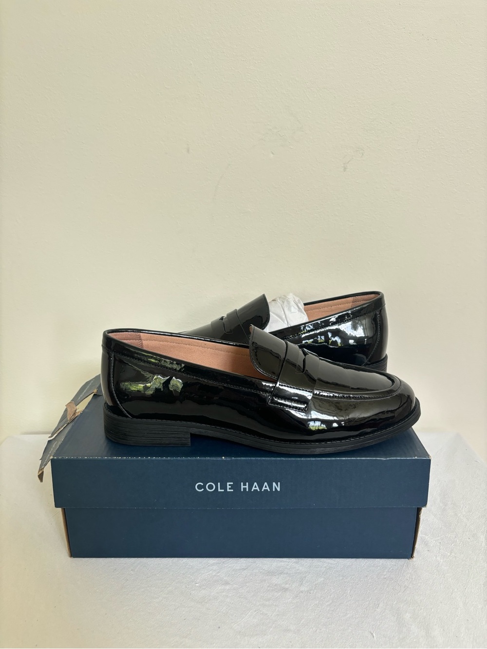 Cole Haan Black Patent Leather Haverhill Penny Loafer Shoes Womens Sz 8.5 B NEW